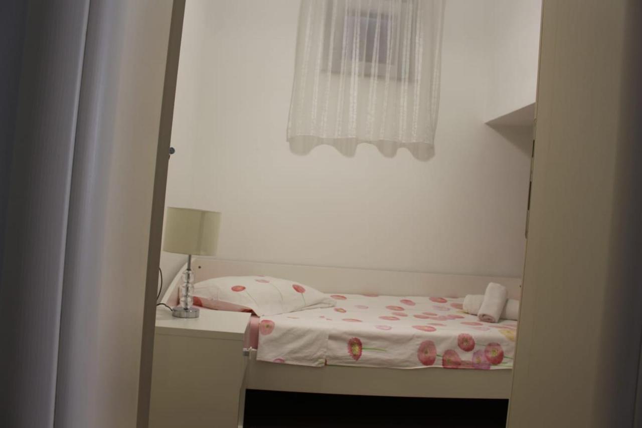 Apartments Agata Šibenik Esterno foto