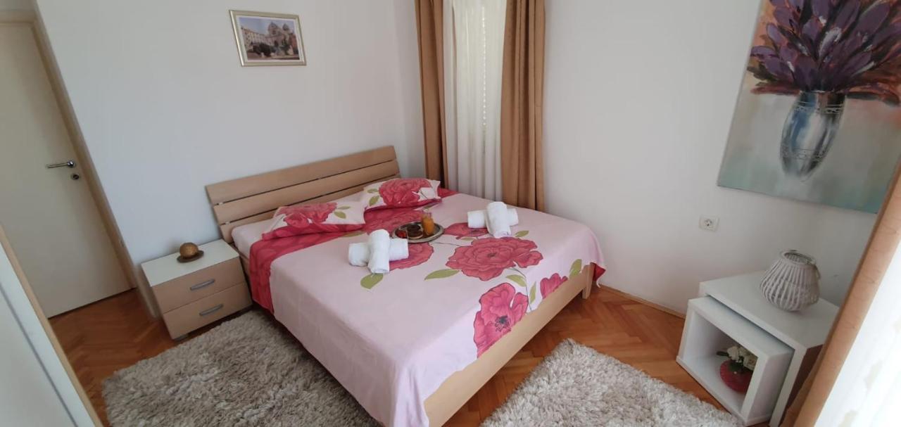 Apartments Agata Šibenik Esterno foto