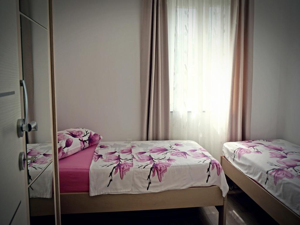 Apartments Agata Šibenik Esterno foto
